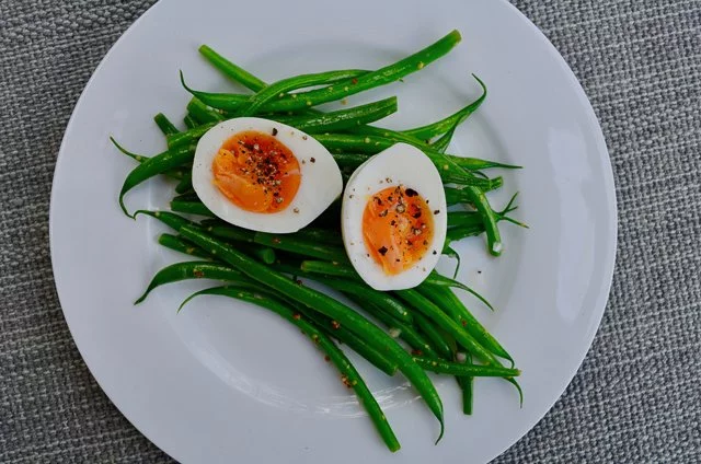 Green beans with eggs and shallot vinaigrette
