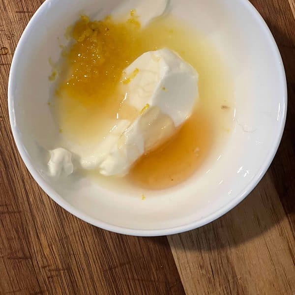 Lemony yogurt dressing